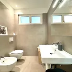 Borgo Garda * بسكييرا ديل غاردا