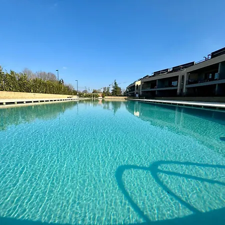 Borgo Garda شقة بسكييرا ديل غاردا